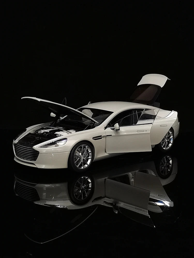 Autoart 1/18 Car Model Aston Martin Rapid S 2015 Edition Simulation Alloy Car Model Limited Car Collection Boy Birthday Gift