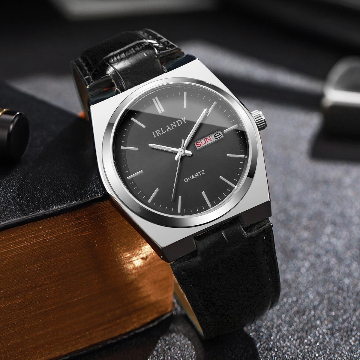 Fashion Men Business Watches Calendar Quartz Watch Casual Leather Strap Wristwatches Reloj Hombre（Without Box）