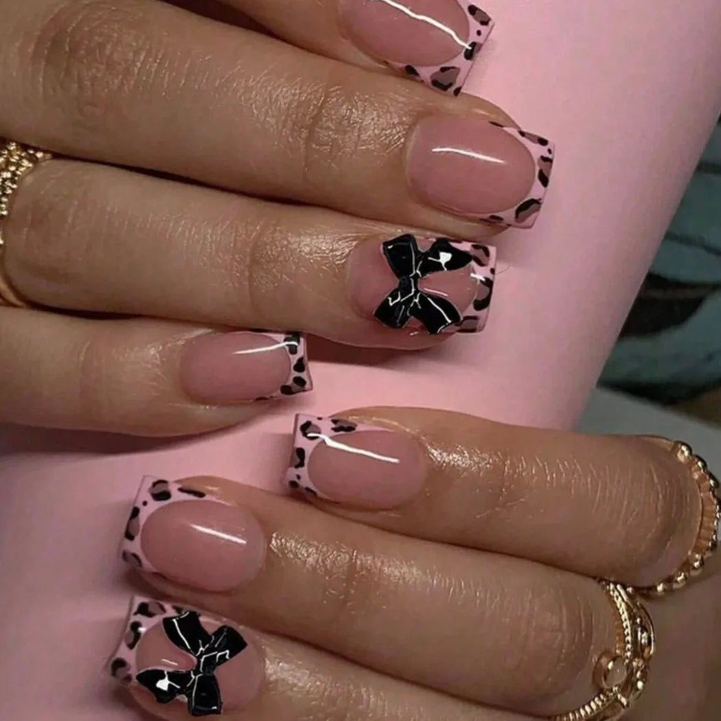 24pcs Press-On Nails – Duckbill Leopard Print with 3D Bowknots & Butterfly | أظافر مزيفة فاخرة