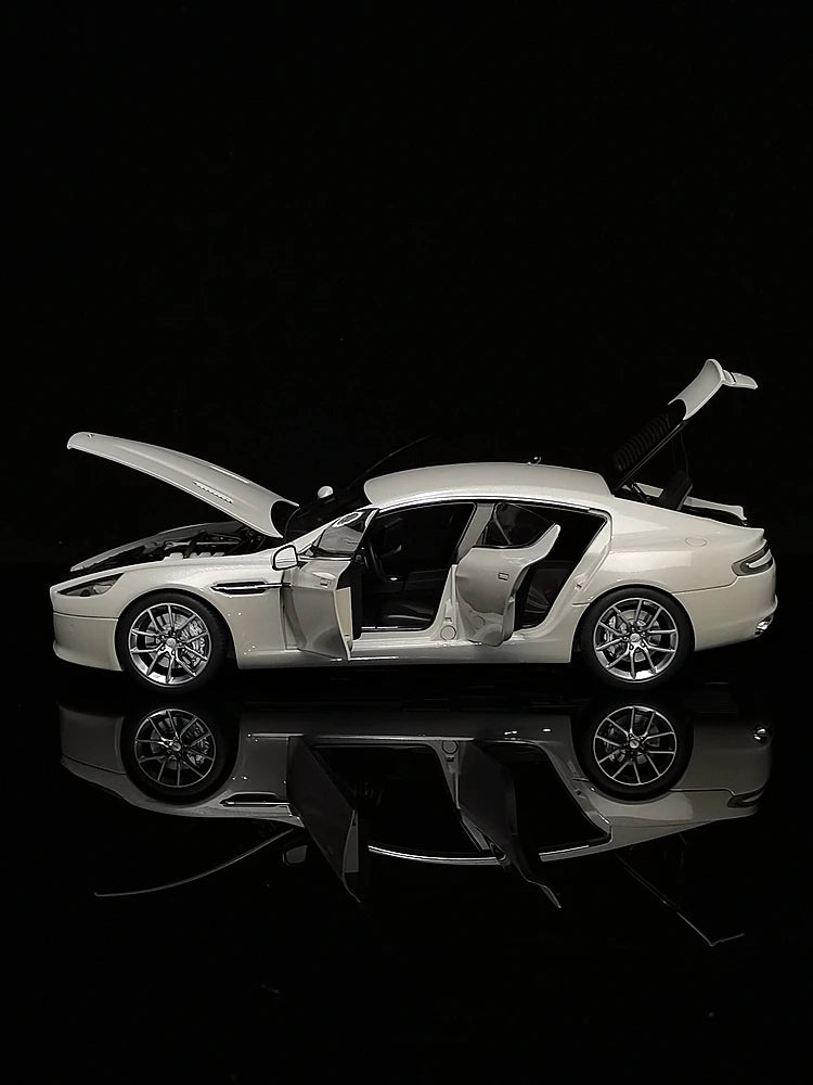 Autoart 1/18 Car Model Aston Martin Rapid S 2015 Edition Simulation Alloy Car Model Limited Car Collection Boy Birthday Gift