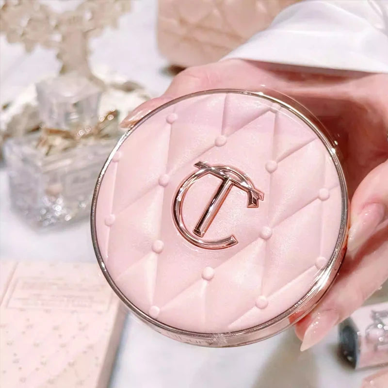 كوشن فاونديشن Charlotte Tilbury خفيف ومرطب | Charlotte Tilbury CT Cushion Foundation Long-Lasting
