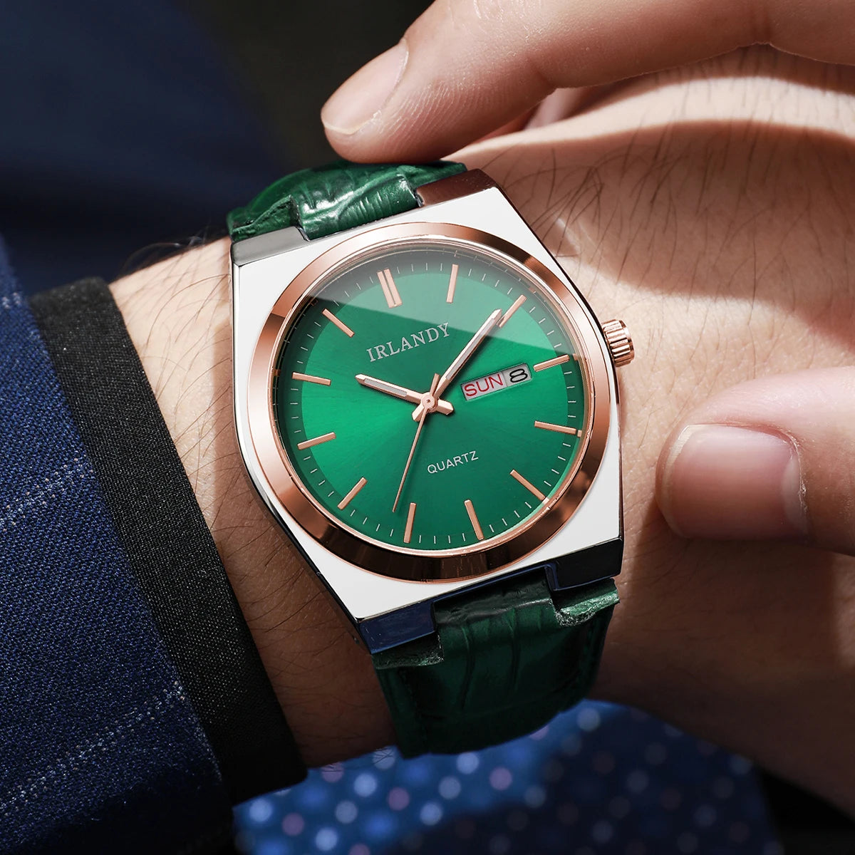 Fashion Men Business Watches Calendar Quartz Watch Casual Leather Strap Wristwatches Reloj Hombre（Without Box）