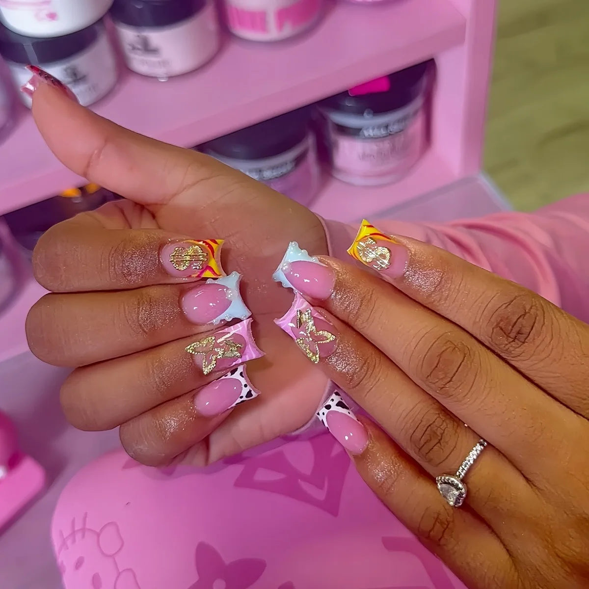 24pcs Press-On Nails – Duckbill Leopard Print with 3D Bowknots & Butterfly | أظافر مزيفة فاخرة