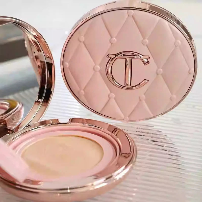 كوشن فاونديشن Charlotte Tilbury خفيف ومرطب | Charlotte Tilbury CT Cushion Foundation Long-Lasting